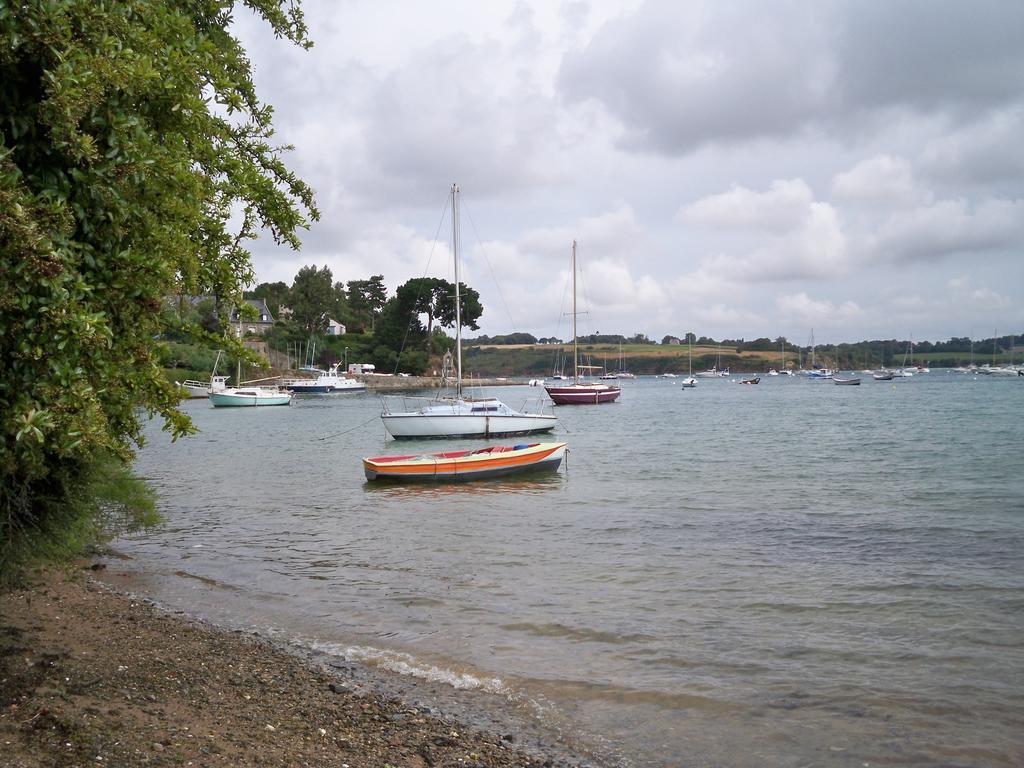 Gite De La Caminais Pleurtuit Rum bild