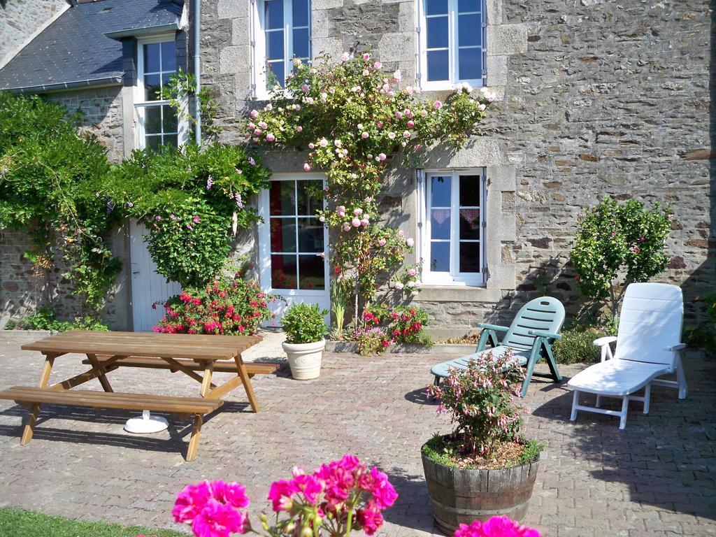 Gite De La Caminais Pleurtuit Rum bild