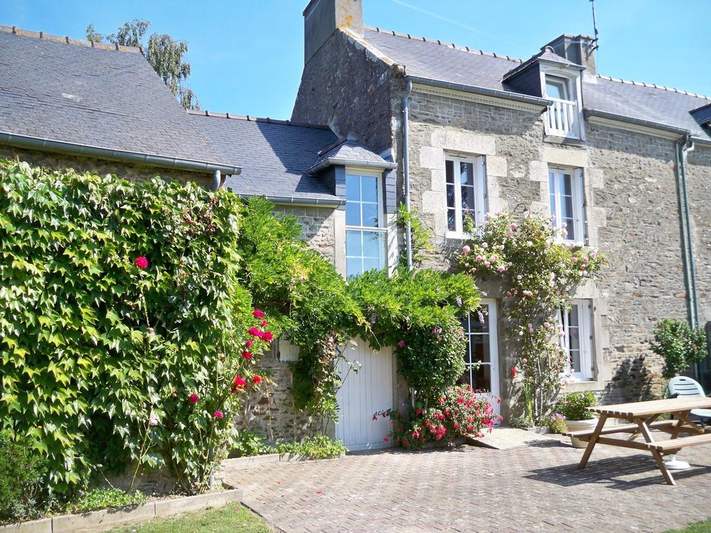 Gite De La Caminais Pleurtuit Rum bild